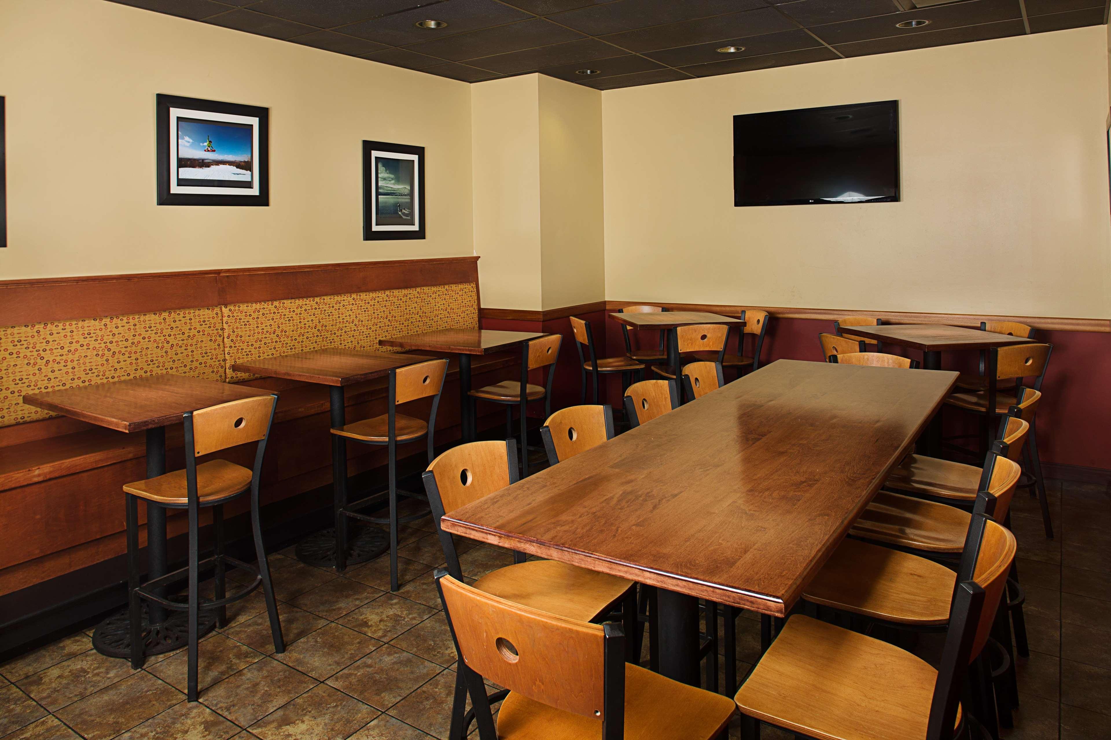 Hampton Inn Portland Downtown Waterfront Exterior foto